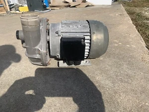 Motor y bomba FIR S.P.A Casalmaggiore 1241 1,5 caballos de fuerza 208 voltios - Imagen 1 de 10