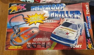 Tomy Aurora AFX Thunderloop Thriller 5509 Slot Car Racing Track Turbo Cars - Picture 1 of 5