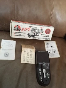 Vintage Official Boy Scouts of America Morse Code S.O.S Signaler W/Original Box - Picture 1 of 21
