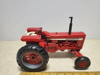 Tractor Toy Ertl Foxfire International 826 escala 1/16 #2 Foto 1 de 4