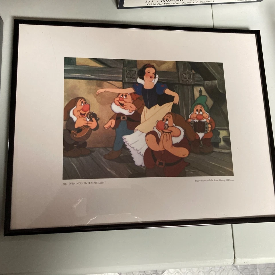 Imagen enmarcada de Disney Blancanieves y los siete enanitos An Evening’s Entertainment Foto 1 de 3
