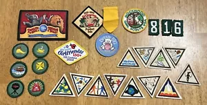 Lot of 27 Pieces Girl Scout Brownie Patches - Picture 1 of 3