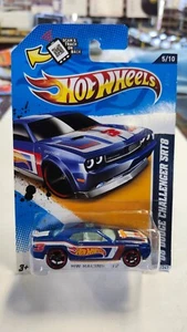 Dodge Challenger SRT8 175/247 Hot Wheels HW Racing '12 5/10 '08 - Imagen 1 de 3