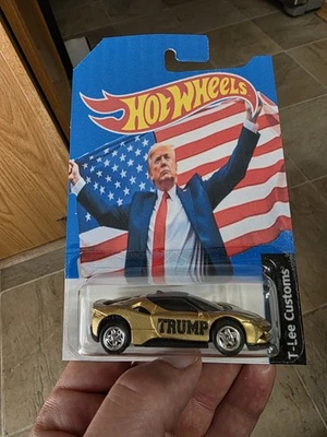 Hot Wheels Ferrari SF90 Stradale PERSONALIZADO DONALD TRUMP PILOTOS REALES.  Foto 1 de 4