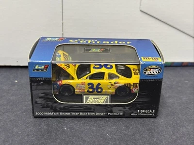 Ken Schrader #36 M&M’s 1/64 Revell NASCAR 2000 diecast NUEVO Foto 1 de 4