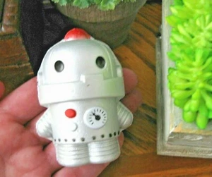 New Silver Robot UFO Spaceman Relaxation Stress Relief Firm Foam Squeeze Ball - Picture 1 of 6