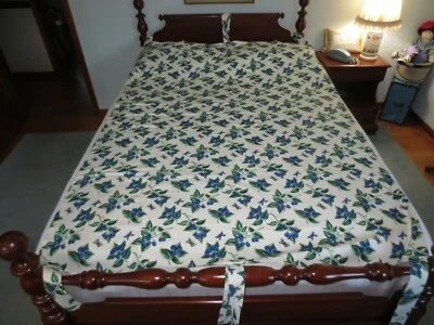 NIP BERRY & BUTTERFLY Cotton DUVET? w/TABS at Both Ends - 58" x 80" - India - Image 1 of 4