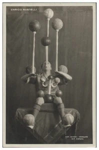 S8973/ Enrico Rastelli Jongleur aus Italien Foto AK ca.1925 Zirkus Variete - Bild 1 von 2