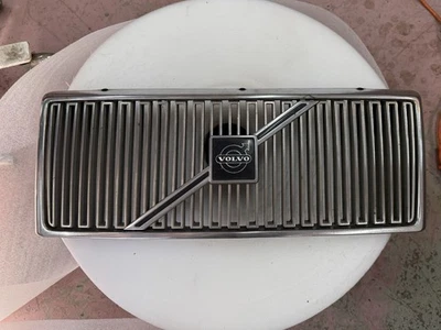 PARRILLA DELANTERA ORIGINAL VOLVO 940T 1997 BERLINA 1358486 Foto 1 de 4
