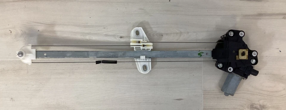 2013-2022 ACURA ILX REAR RIGHT PASSENGER SIDE DOOR WINDOW REGULATOR & MOTOR OEM Foto 1 de 4