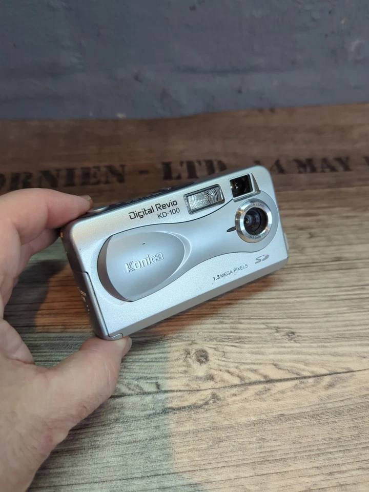 Konica Digital Camera Revio KD-100 1.3 Battery Powered Tested Working  - Image 1 of 4
