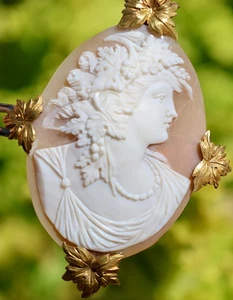 "14K"GESTEMPELTE MASSIVE Y/GOLD BLATT RAHMEN 19 GRAMM 2,6X1,9" MUSCHELKAMEE BROSCHE *21* - Bild 1 von 11