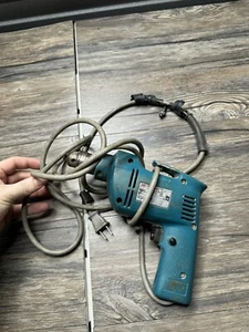 Vintage Makita DP3720 10mm Drill Corded Blue VTG Keyed Chuck Variable Speed Rev - Picture 1 of 7