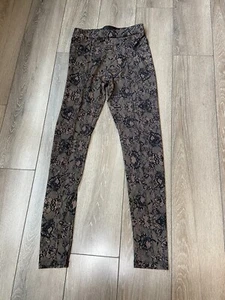 Kardashian Kollection Leggings Faux Lace Print XS Ships Free - Picture 1 of 4