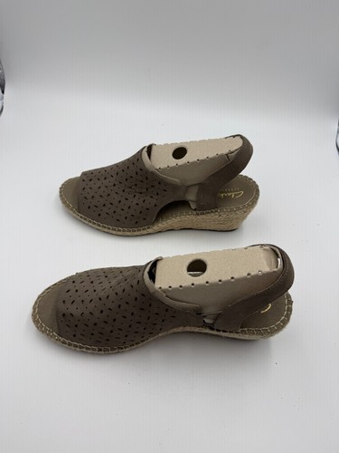 Sandali Clarks Artison Petrina Gail grigio nabuk slingback zeppa taglia 10W nuovi con scatola