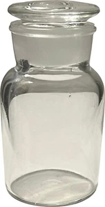Tarro de boticario transparente vintage con tapón de vidrio esmerilado de 4,25" de alto - Imagen 1 de 5