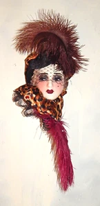 Unique Creations Lady Face Mask Wall Hanging Decor - NEW IN BOX - Picture 1 of 1