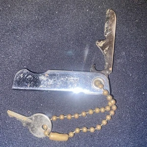Vintage Trim Single Folding Pocket Key Chain Knife Bottle Opener 2 Tools USA  - Picture 1 of 2