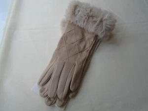 Ladies Suedette Touch Screen Gloves With Faux Fur And Self Pattern Coffee New - Picture 1 of 1