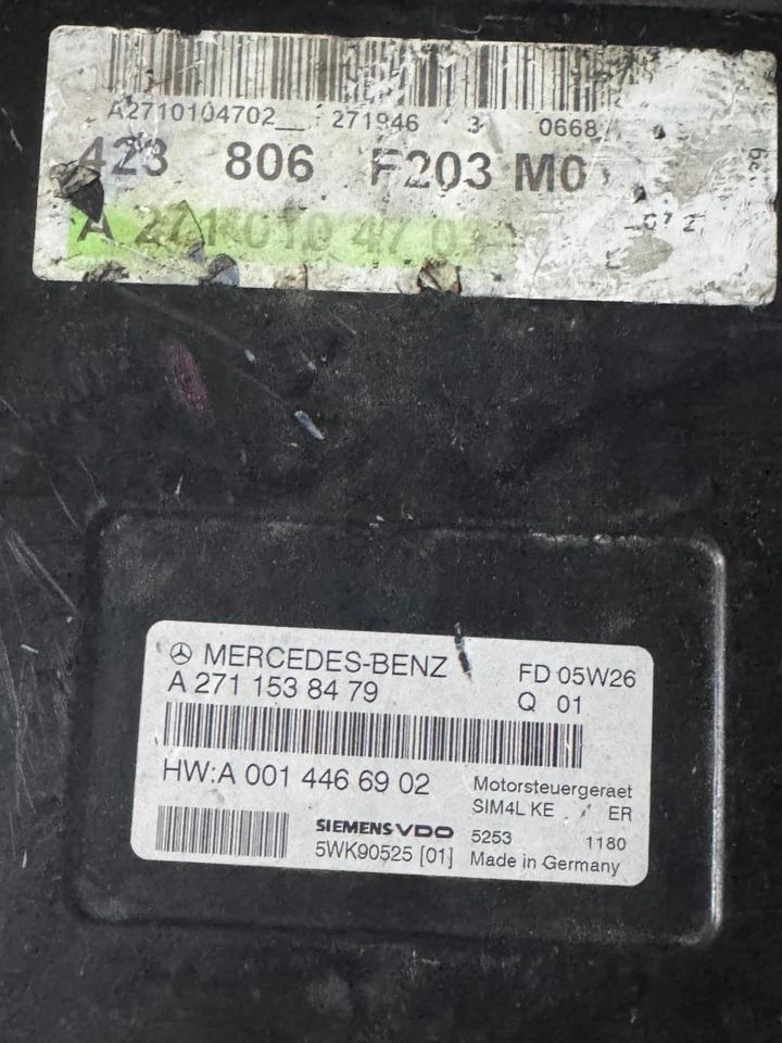 Mercedes ECU A2711538479 Siemens VDO 5WK90525[01] FD 05W26 Engine Control Unit - Image 1 of 1
