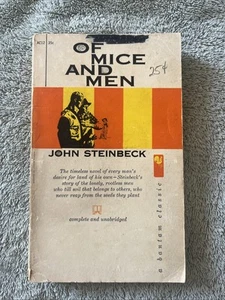 Of Mice And Men by John Steinbeck 1958 Paperback (Bantam Classic)_053 - Foto 1 di 7