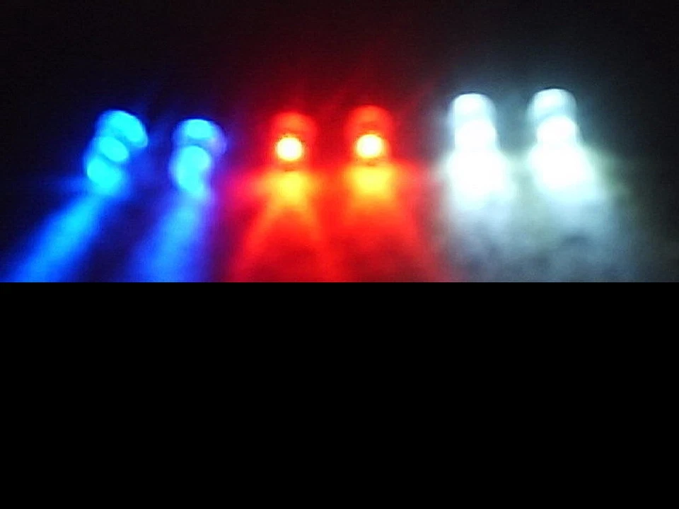 Led Beleuchtung Nr.3 Polizei  blau blinkend  LED`s Modellbau 1:18/1:24  - Bild 1 von 1