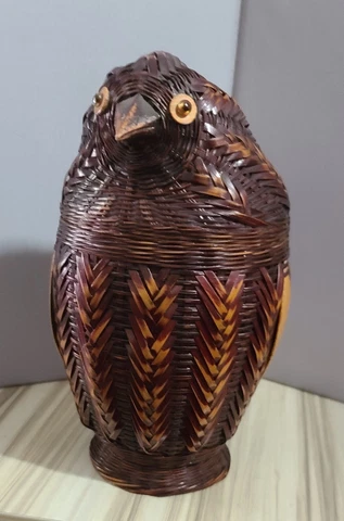 Woven Wicker Bird Lidded Trinket Basket Cover