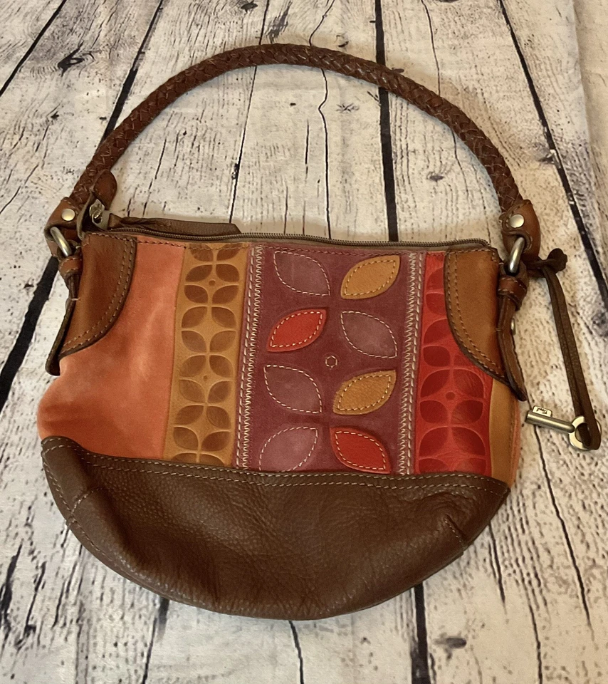 Bolso de Hombro Hobo Cuero Fósil Gamuza Repujado 3D Hoja Patrón Correa Trenzada  Foto 1 de 4