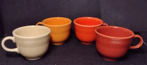 Fiestaware Assorted Colors Flat Cup Tea/Coffee Cups by Homer Laughlin 4 Pc. USA - Bild 1 von 4