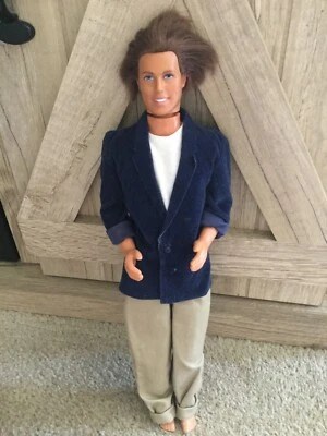 Muñeca Barbie Ken 1996 Mattel Ken Great Date #14837 en azul blazer pantalones caqui top Foto 1 de 4