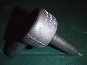 PONTIAC 58 1959 60 61 62 63 64 66 TRI-POWER VACUUM CHECK VALVE 5455941 cadillac - Picture 1 of 7
