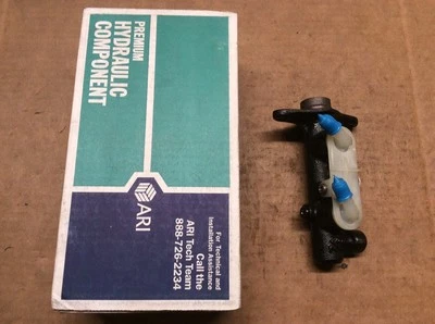 Cilindro maestro de freno ARI 83-16504 NUEVO Foto 1 de 4