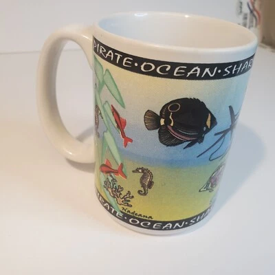 Taza de café novedad Nadeana... pirata, océano, tiburón, tesoro, peces, agua Foto 1 de 2