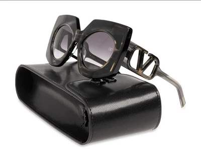 VALENTINO GARAVANI V-SOUL VLS-127A-53 BLACK GOLD BUTTERFLY SUNGLASSES JAPAN - Image 1 of 4