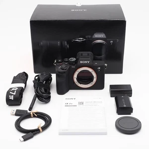 Sony Alpha 7 IV ILCE-7 IV Gehäuse Body NUR 21 Auslösungen #** - Bild 1 von 3