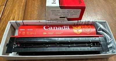 InterMountain HO Kit #CNWX-04 Cylindrical Grain Car 4-Bay Canada CNWX 110168 NY - Image 1 of 4