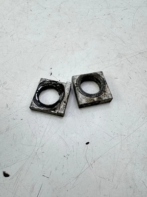 Bloques de eje trasero Kawasaki KX250F 2004-2015 OEM #173 Foto 1 de 2