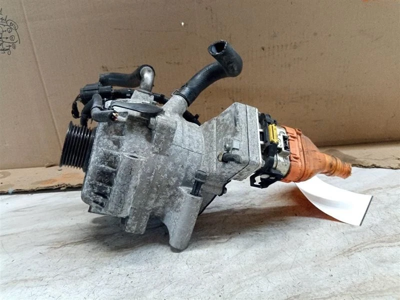 Used A/C Compressor fits: 2013 Hyundai Sonata 2.4L VIN 4 8th digit hybrid from 2 — 第 1/4 张图片