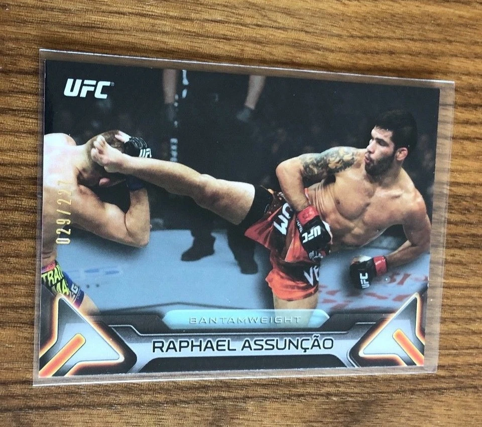 2016 Topps UFC Knockout~RAPHAEL ASSUNCAO #14~Silver SP 029/227 - Image 1 of 1