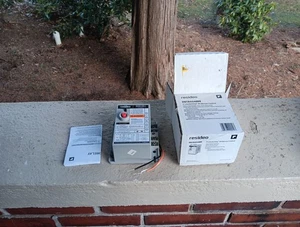 CONTROL QUEMADOR ACEITE RESIDEO R8184G4009 PROTECTORELAY NUEVO EN CAJA - Imagen 1 de 4