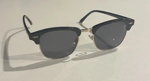 Foster Grant Sunglasses - Black & Gold, Unisex - Picture 1 of 1