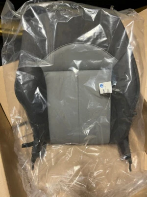 Chrysler PT Cruiser 2004 asiento delantero derecho pasajero trasero Mopar 1AB341DVAA Foto 1 de 3