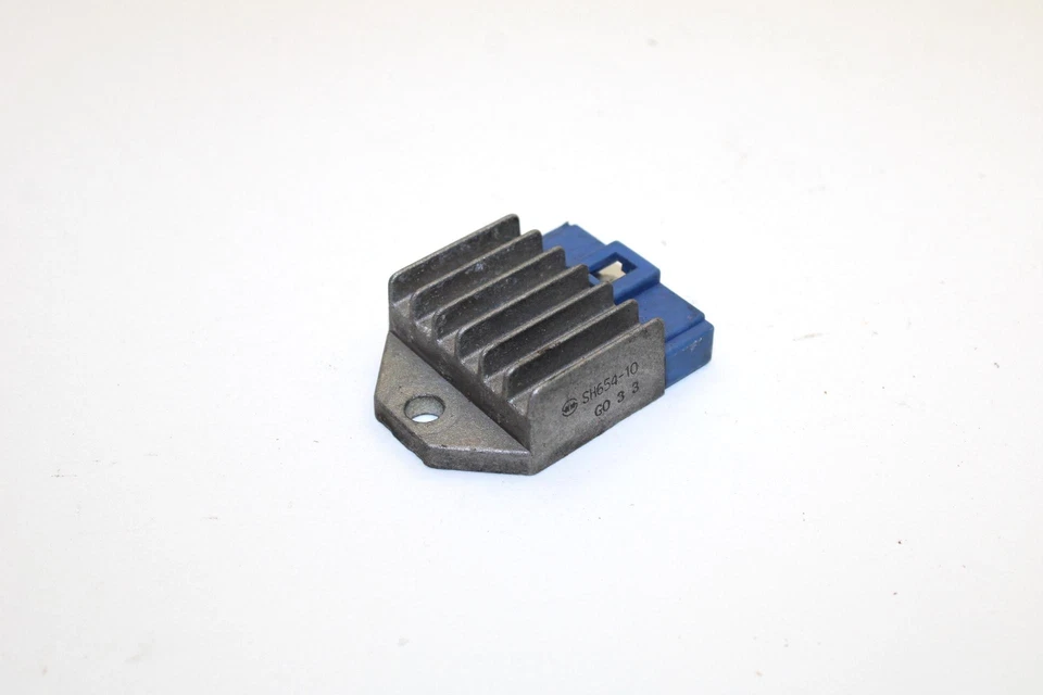 Yamaha Vmax 600 1995 OEM regulador de voltaje 8AB-81910-00-00 Q2427 Foto 1 de 4