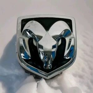 2007-2012 Dodge Caliber Stx R/T Hatchback Rear Trunk Lid Emblem Logo Ram Badge - Picture 1 of 5