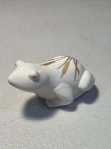 Lenox Everyday Wishes Prosperity Porcelain Frog Figurine With Gold Accents - Picture 1 of 4