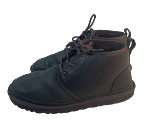 Bottes chukka UGG Neumel pour homme taille 12 marron foncé doublées peau de mouton cuir véritable - Photo 1/14