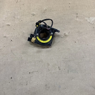 Land Rover Freelander 2  Rotary coupler Clock Spring  LR010681 (B1) - Image 1 of 4