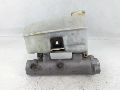 2003-2007 Gmc Sierra 1500 Brake Master Cylinder LXFUM - Image 1 of 4