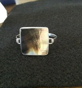 Stunning Fashion Jewellery Mother of Pearl Shell Sterling Silver Bracelet 925 - Picture 1 of 4
