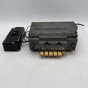 Vintage 1955-57 Ford AM Tube Radio w/ Power Supply Vibrator Box Untested FoMoCo - Foto 1 di 24